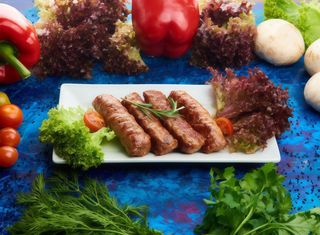 Mititei cu cartofi prajiti