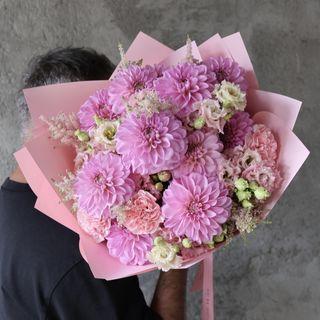 Buchet Dansul petalelor roz