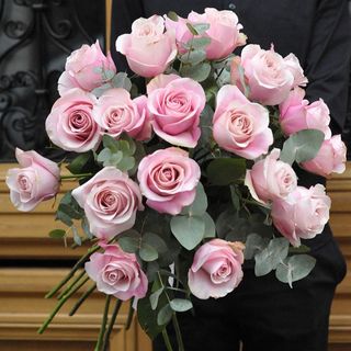 Buchet 19 trandafiri maxi roz
