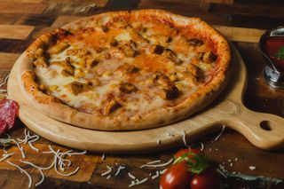 Pizza con pollo Ø32cm