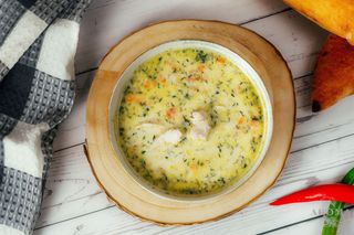 Ciorba de pui a la grec