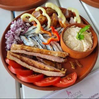 Platou "Ivan Pescar"