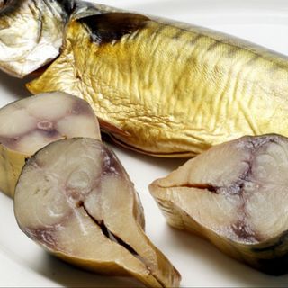 Macrou afumat la rece