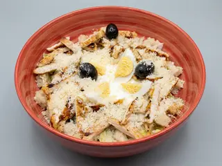 Salata Doamnelor (Caesar cu piept de pui)