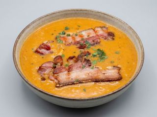 Fasole pârgălită cu slanina fripta