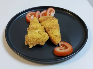 Cașcaval pane cu roșii