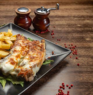 Coaste de porc gratinate