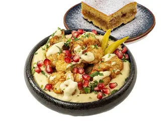 Hummus cu conopida prajita si Placinta cu mere sau apa