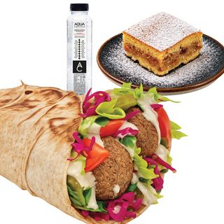 Falafel Sandwich cu Plăcintă cu Mere