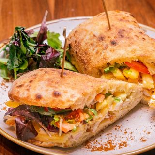 Panino Winners cu snitel de pui