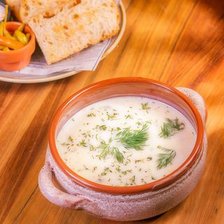 Ciorba de pui a la grec  