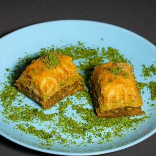 Baklava cu fistic