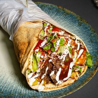 Sh GIGANTA Vita cu Berbecut 850gr