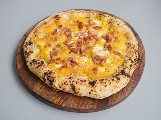 Pizza Carbonara (con gnocchi) (mica)