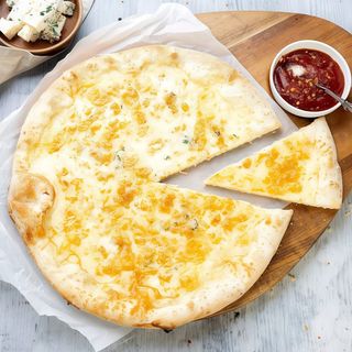 Pizza Quattro Formaggi Ø 40cm