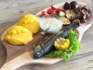 Păstrăv la grătar/tigaie