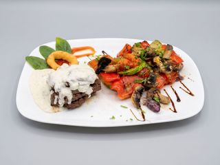 Mușchi de vită în sos de gorgonzola