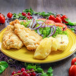 Şniţel de pui cu rucola