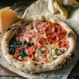 Pizza Quattro Stagioni