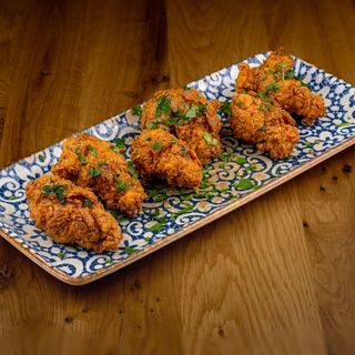 Meniu aripioare de pui cu usturoi