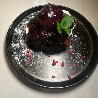 Papanași cu smântână și dulceaţă