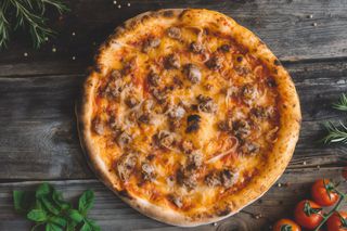 Pizza Pulcinella Ø 32cm