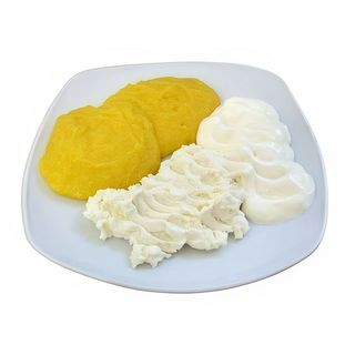 Brânză cu smântână şi mămăliguţă