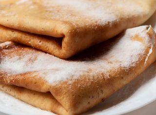 Clătite de post cu dulceaţă si nuci