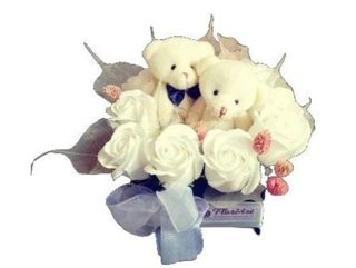 Aranjament Flori Săpun Ursuleți Îndrăgostiti