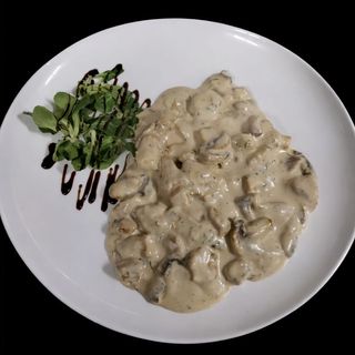 Pui cu Smantana si Ciuperci 300 Gr.