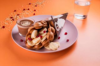 Bubble waffles cu finetti, banana
