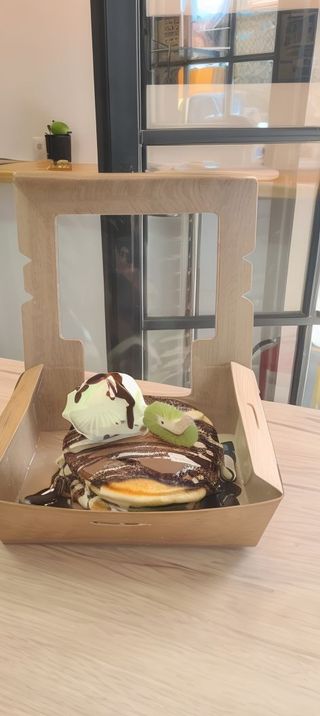 Pancakes mix de ciocolata kiwi 