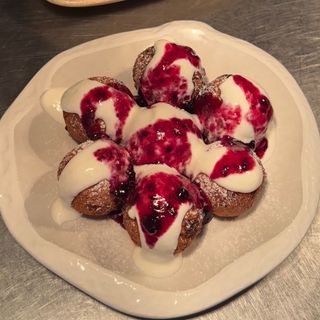 PAPANAŞI CU SMANTANA SI GEM DE AFINE |400g /510KCAL|