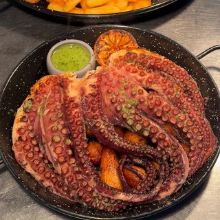 CARACATITA INTREAGA PE PAT DE CARTOFI |800GR/1226KCAL| 