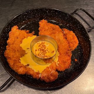 Snitel Gigant de Pui cu sos Ceddar 450g