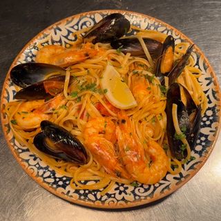 LINGUINE A.O.P CU SCOICI SI CREVETI | 550GR /1075KCAL | 