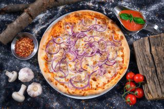Pizza Tonno e Cipolla Ø 32cm
