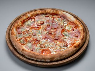 Pizza Pe Vatră Quattro Carne 28cm