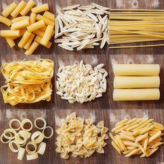 Tagliatelle con pollo e salsa verde