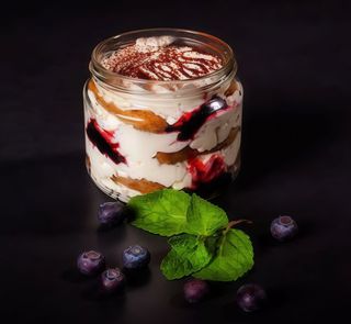 Tiramisu cu afine