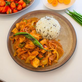 Tigaie Picanta de Pui