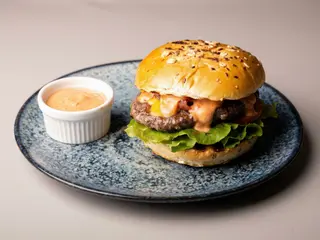 Burger Black Angus