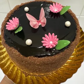 Tort de ciocolată și fructe de pădure 
