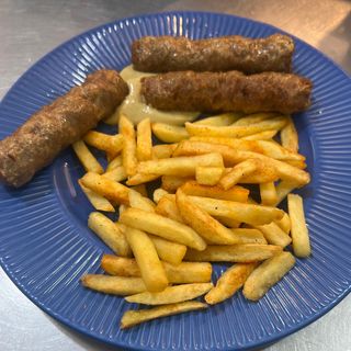 Meniu 3 mititei cu cartofi