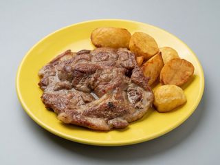 Meniu ceafa de porc la gratar