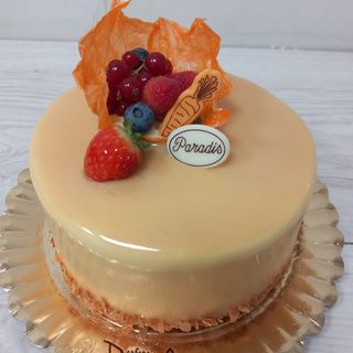 Tort Carrot Cake