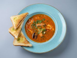 Zuppa di frutti di mare