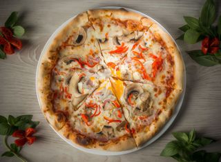 Pizza Capriciosa mica