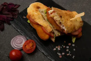 Panino schnitzel de pui 