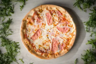 Pizza Prosciutto mica